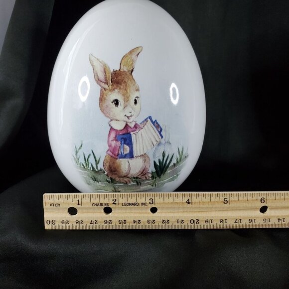 VTG Decorative Ceramic Egg With Easter Bunny Playing Accordion 6.5" Tall 4" Wide - Picture 4 of 8
